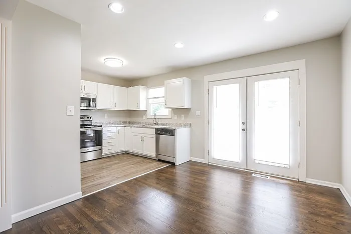833 N Ponca Dr — Photo 3