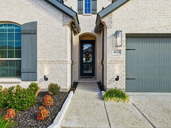 2nd image of 4420 Minnow Cove Rd