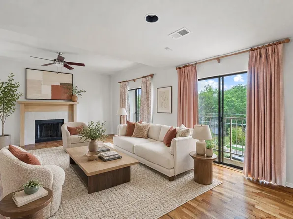 409 E 38th St APT 305, Austin, TX 78705
