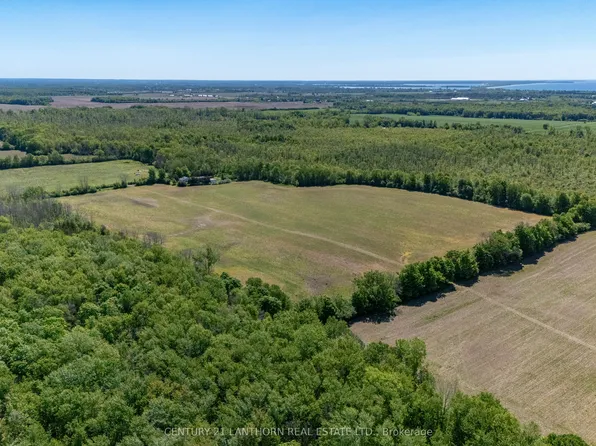 383 Chase Rd, Prince Edward County, ON K0K 2J0