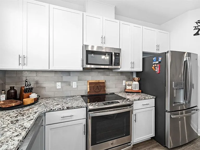 2444 Foggy Creek Cir — Photo 9