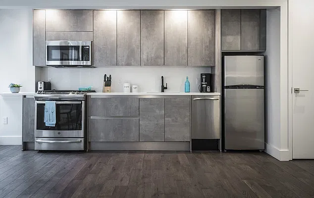 Rented by Kahen Properties | media 18