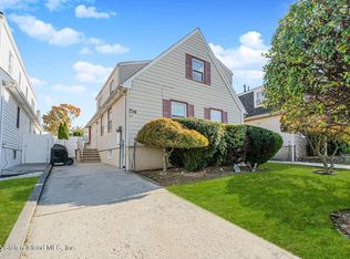 45 Lenevar Ave, Staten Island, NY 10309