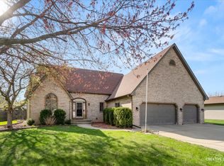 823 Cindy Ln, Sandwich, IL