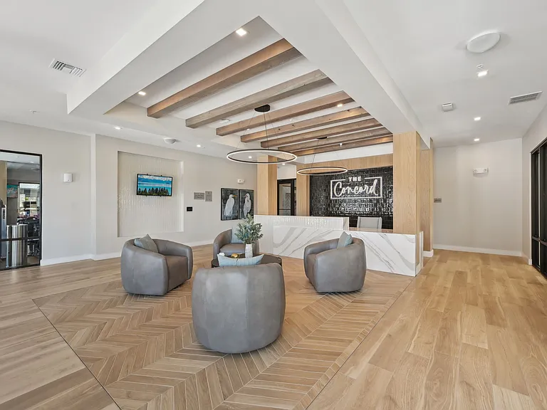 The Concord Luxury Apartments — Photo 36