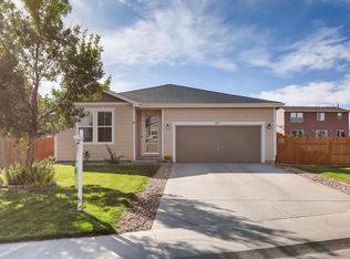 881 Lonewolf Cir, Lochbuie, CO 80603