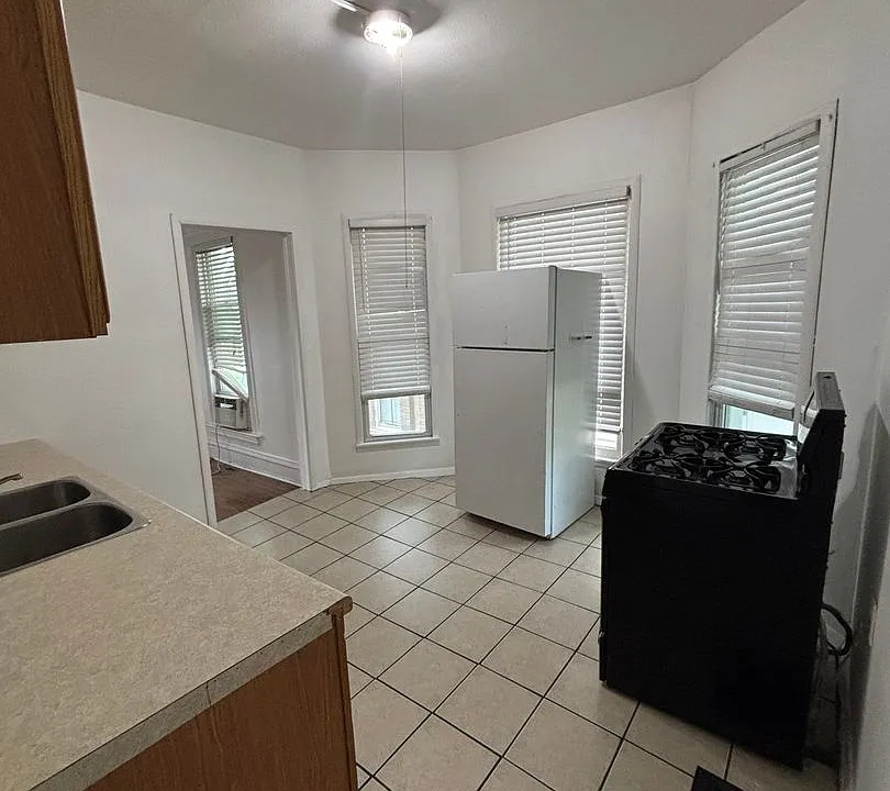 Olive Street 2503