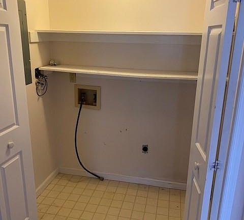 Laundry hook up.