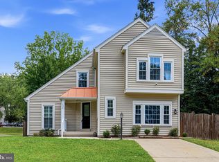 15068 Holleyside Dr, Dumfries, VA 22025