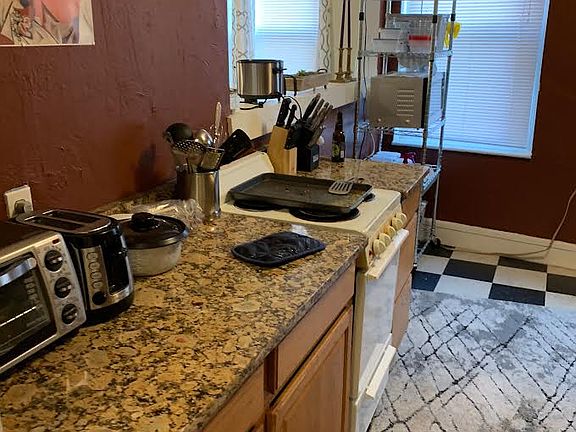 2nd image of 136 Hemenway St APT 12