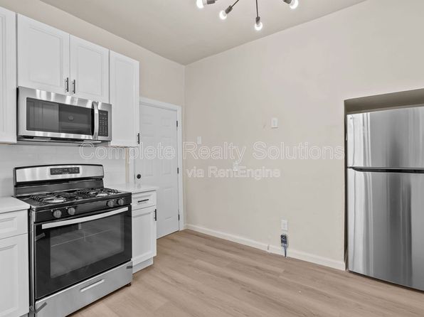 3915 Russell Blvd #1F