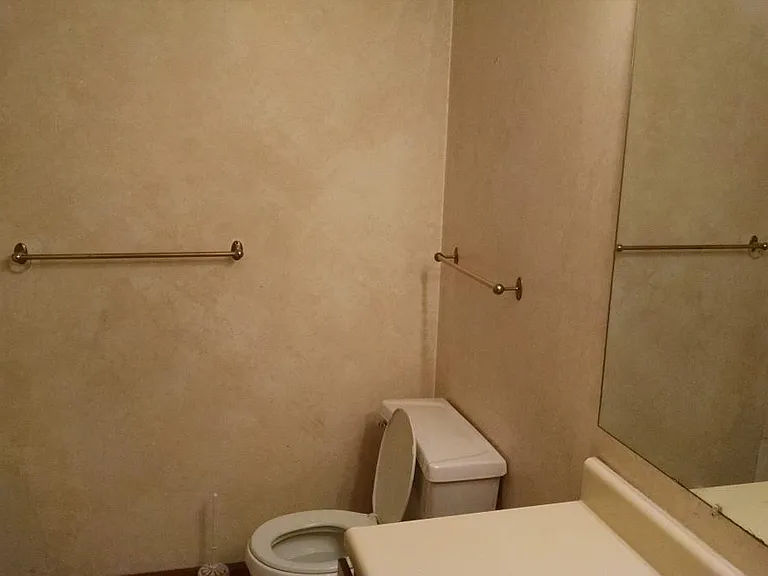 5750 Ryewyck Dr #3 — Photo 8