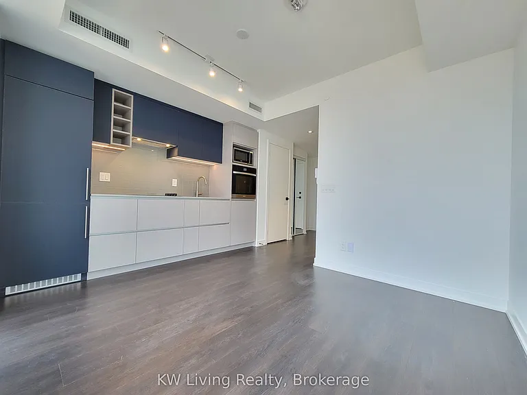 319 Jarvis St #2012 — Photo 3