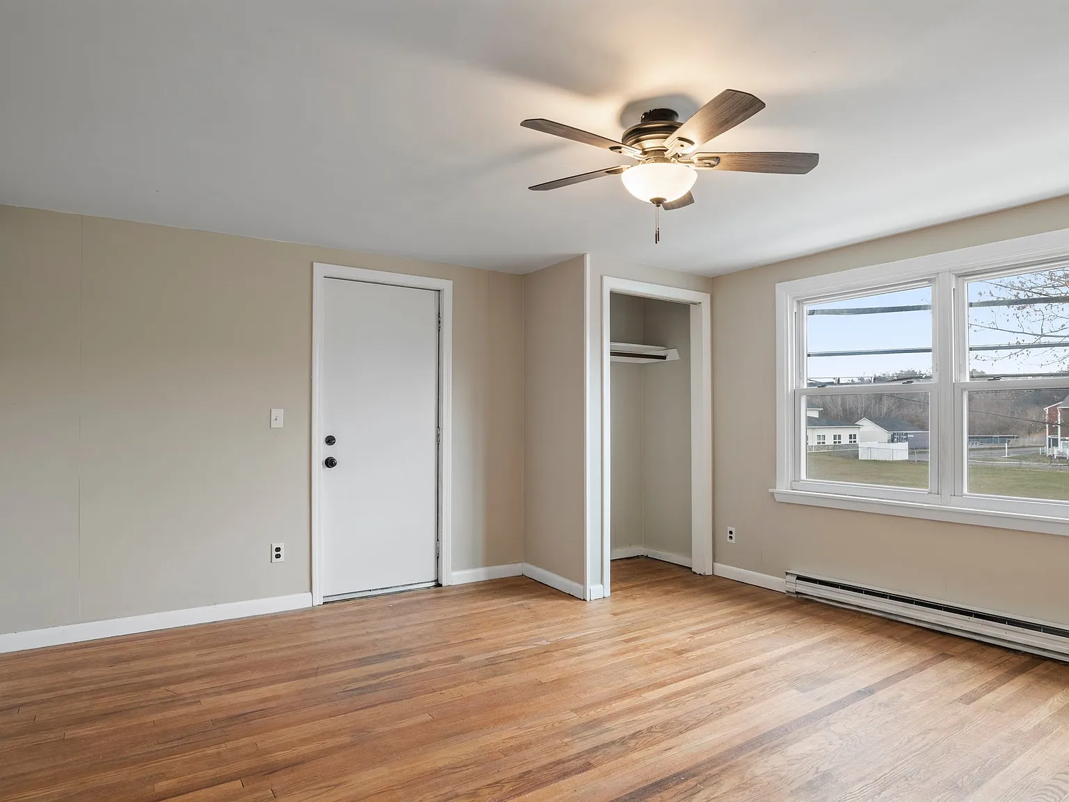 1 bed, 650 sqft, $1,400 — Photo 4