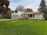 4 bed, $3,495 — Photo 2