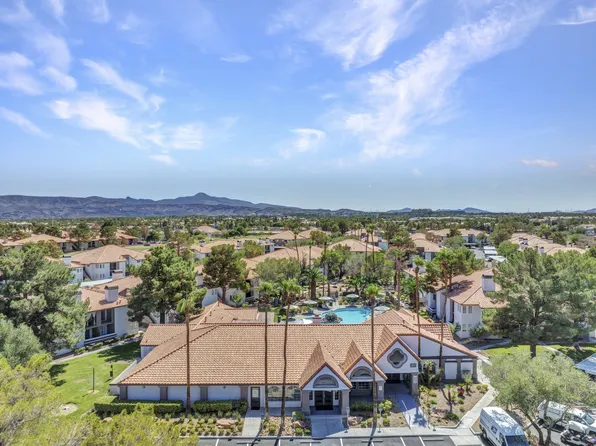 Fairways on Green Valley