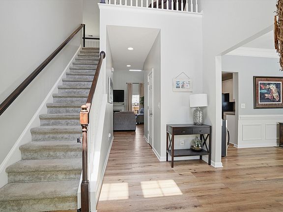 3rd image of 9670 Pebble Creek Blvd