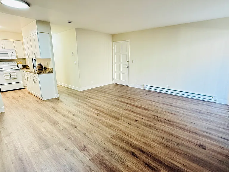 Cambria — Photo 18