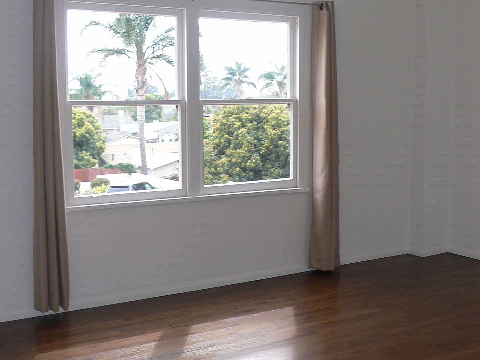 1st image of 1918 E Main St APT 2