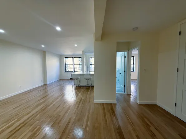 60 East 9th Street image 1 of 27