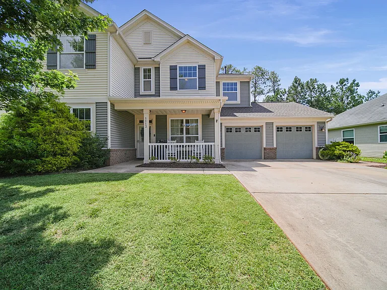1113 McKee Farm Ln — Photo 1