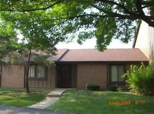 6044 N Quinella Way, Centerville, OH 45459