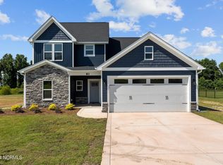83 Oleander Ln, Sanford, NC 27332