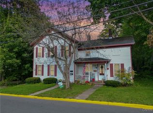 11 Fountain St, Clinton, NY 13323