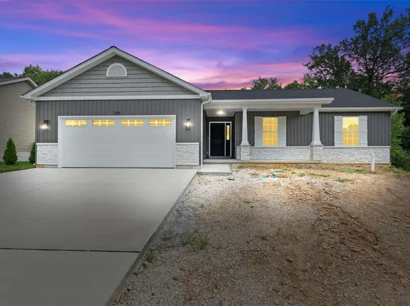 270 Gardenia Dr, Troy, MO 63379