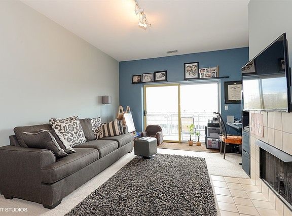 2nd image of 1236 Chicago Ave APT 408