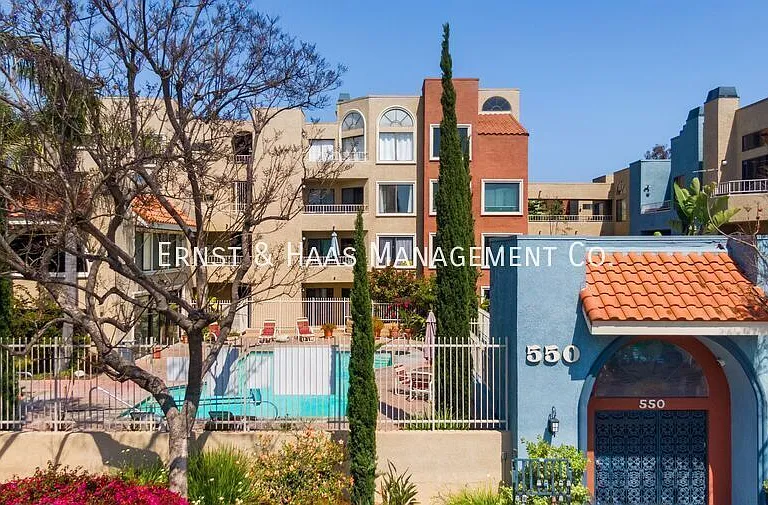550 Orange Ave #131 — Photo 2