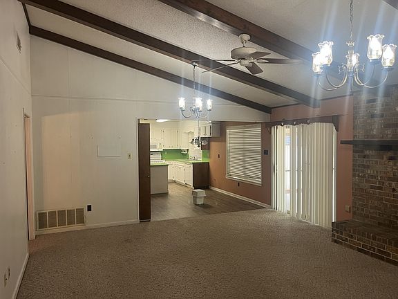 5th image of 1402 S Walnut St
