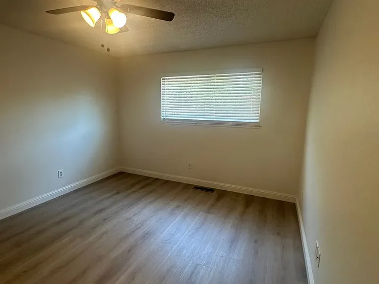 15165 Pratola Ct — Photo 28