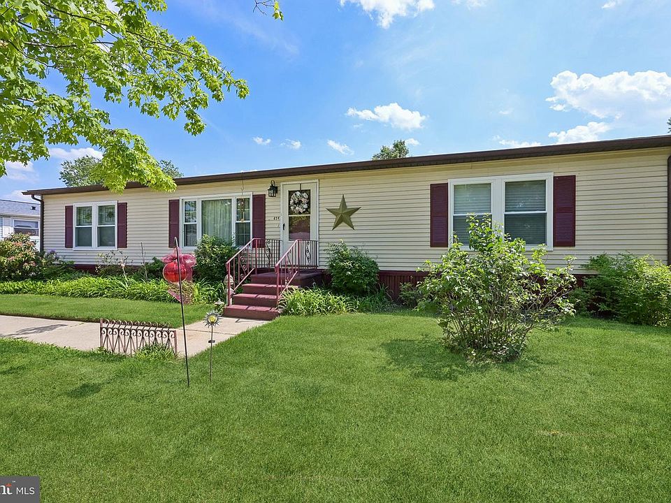 1st image of 874 Woodchuck Dr