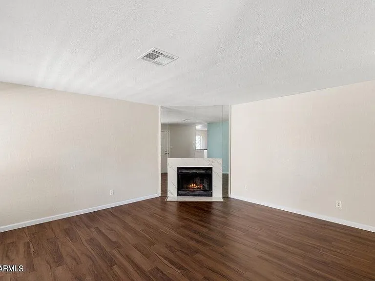 330 W Tonopah Dr #5 — Photo 14