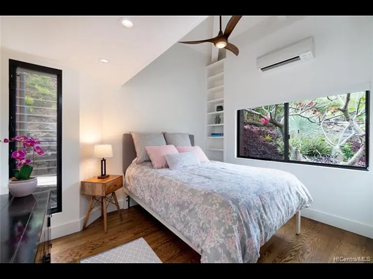 211 Luika Pl — Photo 8