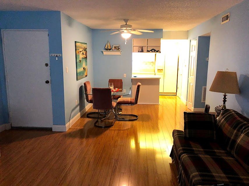 Entry Door, Dining area