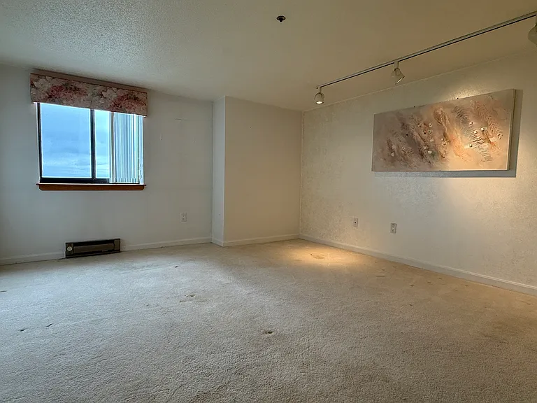 198 Burkhall St #505 — Photo 13