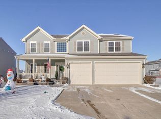 8216 66th St, Kenosha, WI 53142