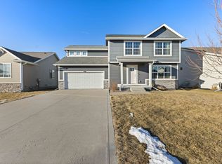 105 NE 21st Cir, Grimes, IA 50111