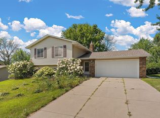 10340 Wyoming Ave S, Bloomington, MN 55438