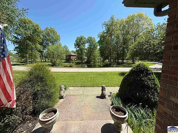 3rd image of 3823 Autumn Ridge Rd
