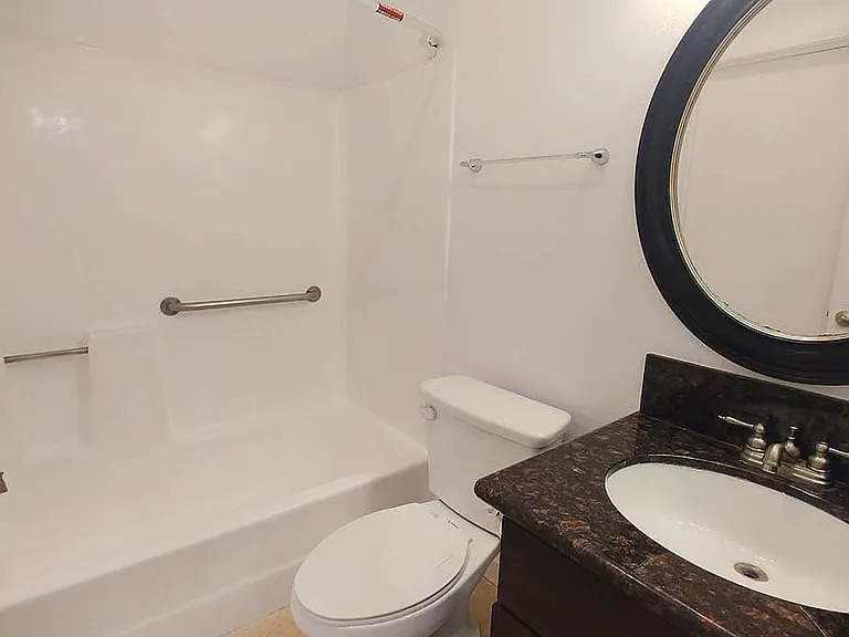 Villa De Adel Apts — Photo 146