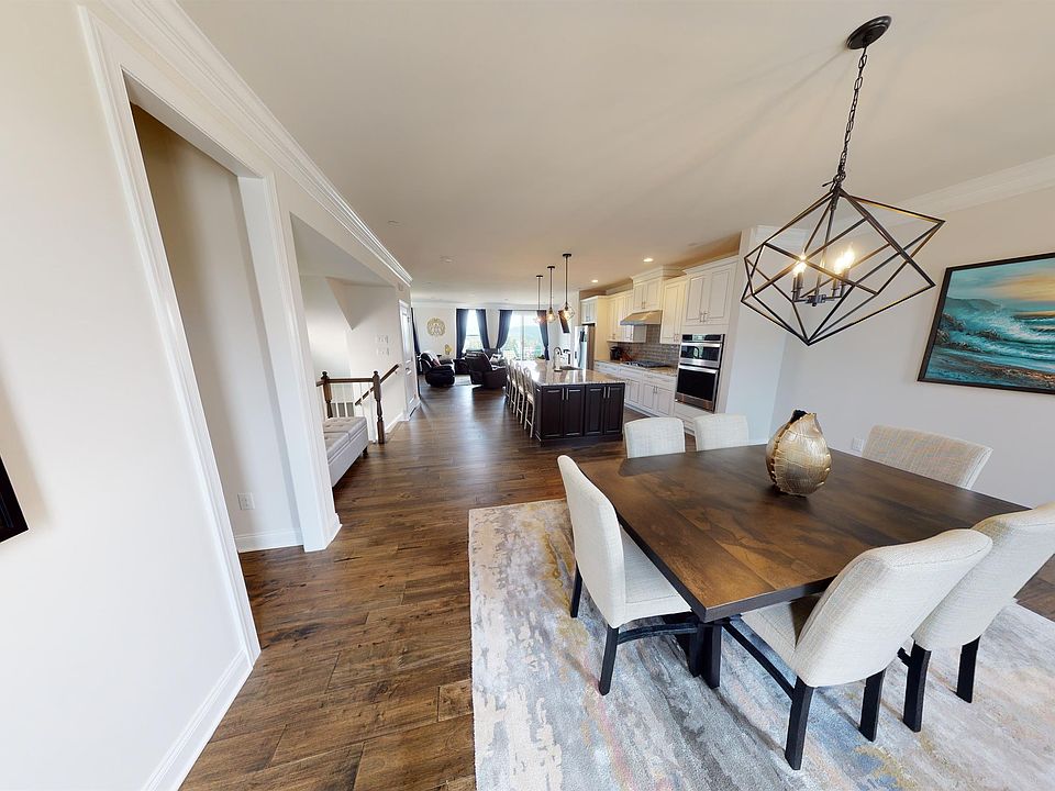 1st image of 10 Lila Ln #1