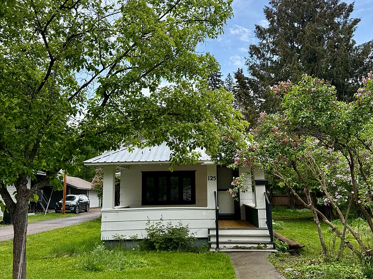 125 Mill Ave — Photo 1