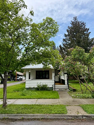 125 Mill Ave Photo 1