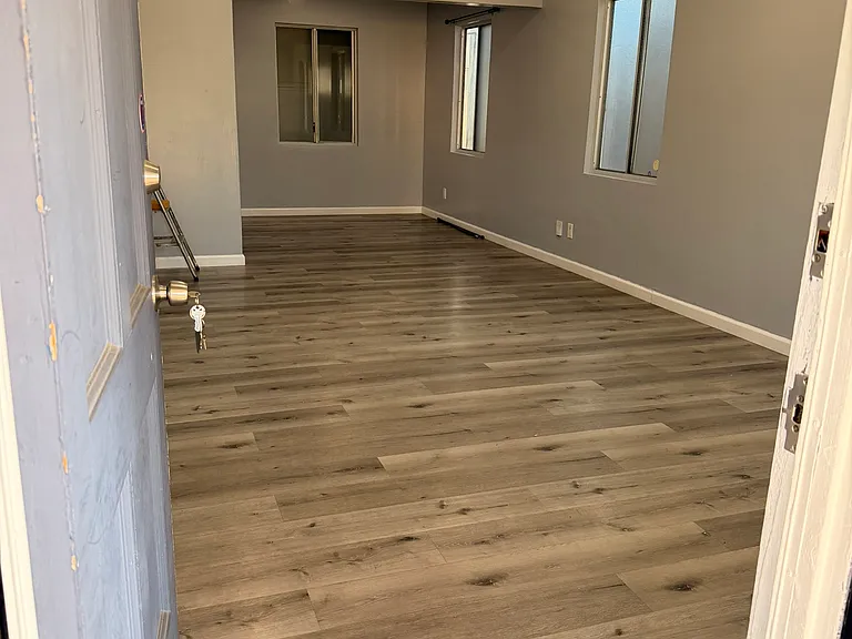 5265 Pirotte Dr — Photo 4