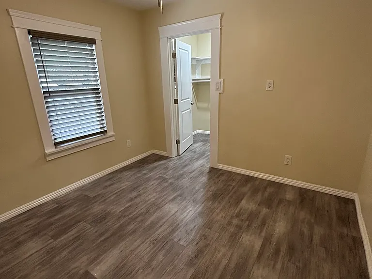 3320 E Ransom St — Photo 5