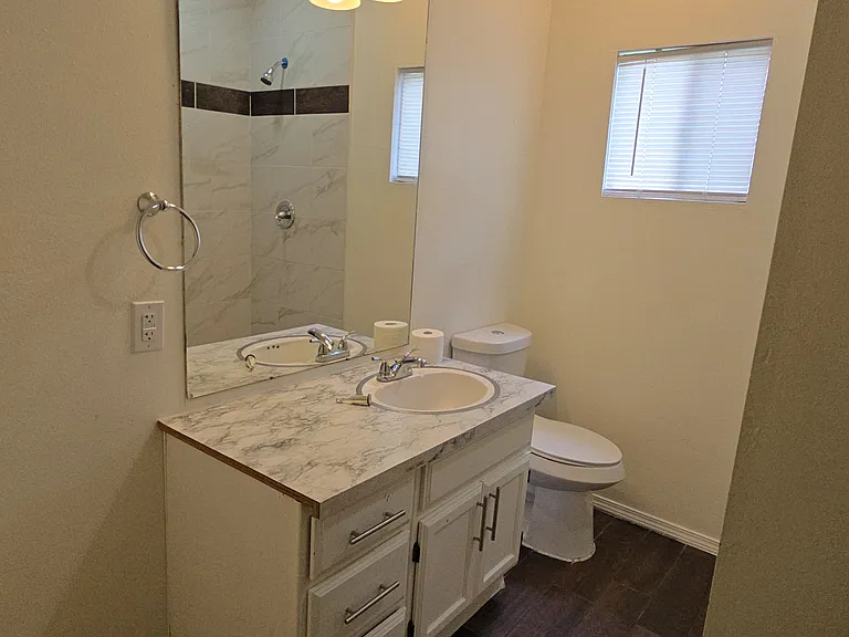 1119 Main Ave — Photo 7