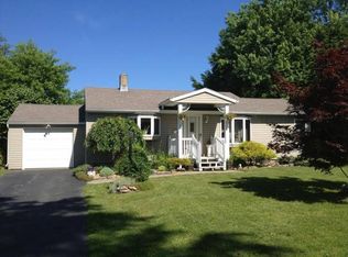 211 Winchester Dr, New Hartford, NY 13413